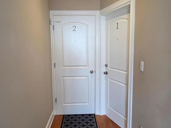 2nd image of 58-60 Berry St #58B