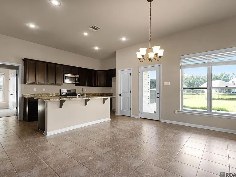 8671 Summer Grove Ave — Photo 6