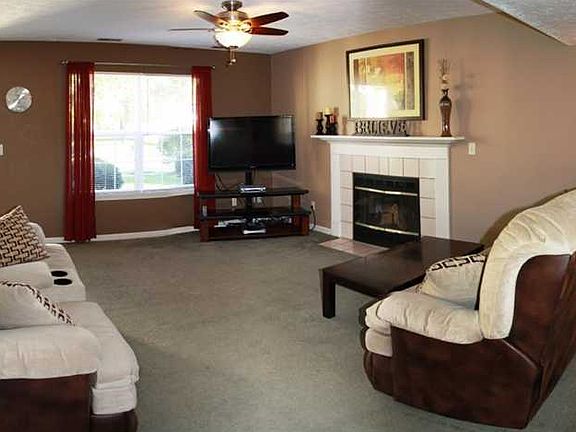 3rd image of 8419 Country Club Blvd