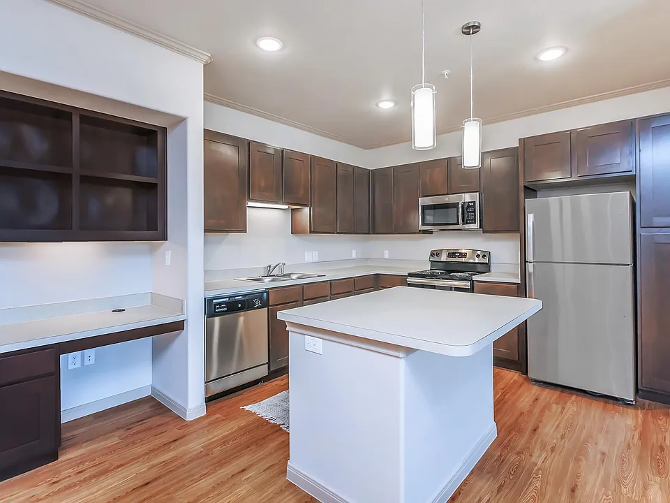Midway Villas Apartments