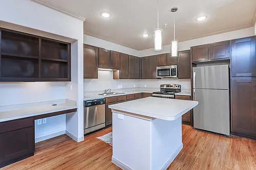 Midway Villas Apartments Photo 1