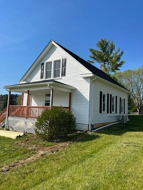 3 bed, 1224 sqft, $1,600 — Photo 3