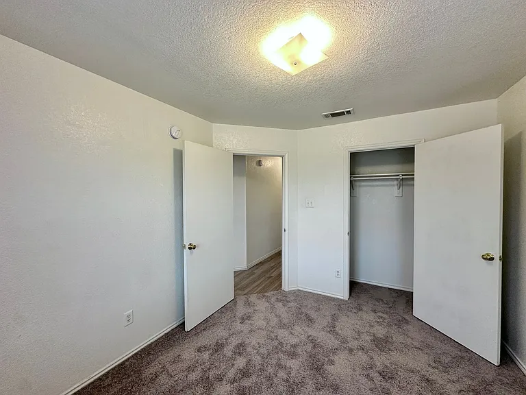 5309 Holster Dr — Photo 31