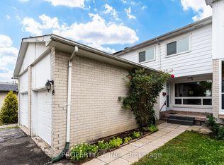 49 Whiteleas Ave, Toronto, ON M1B1W8
