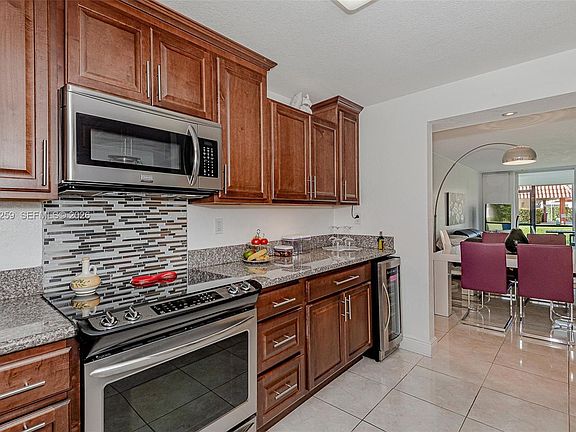 2nd image of 9410 N Hollybrook Lake Dr #11-109