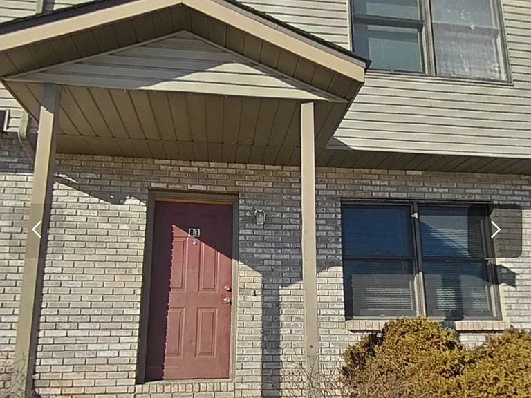 1383 W Allen St #B3 — Photo 2