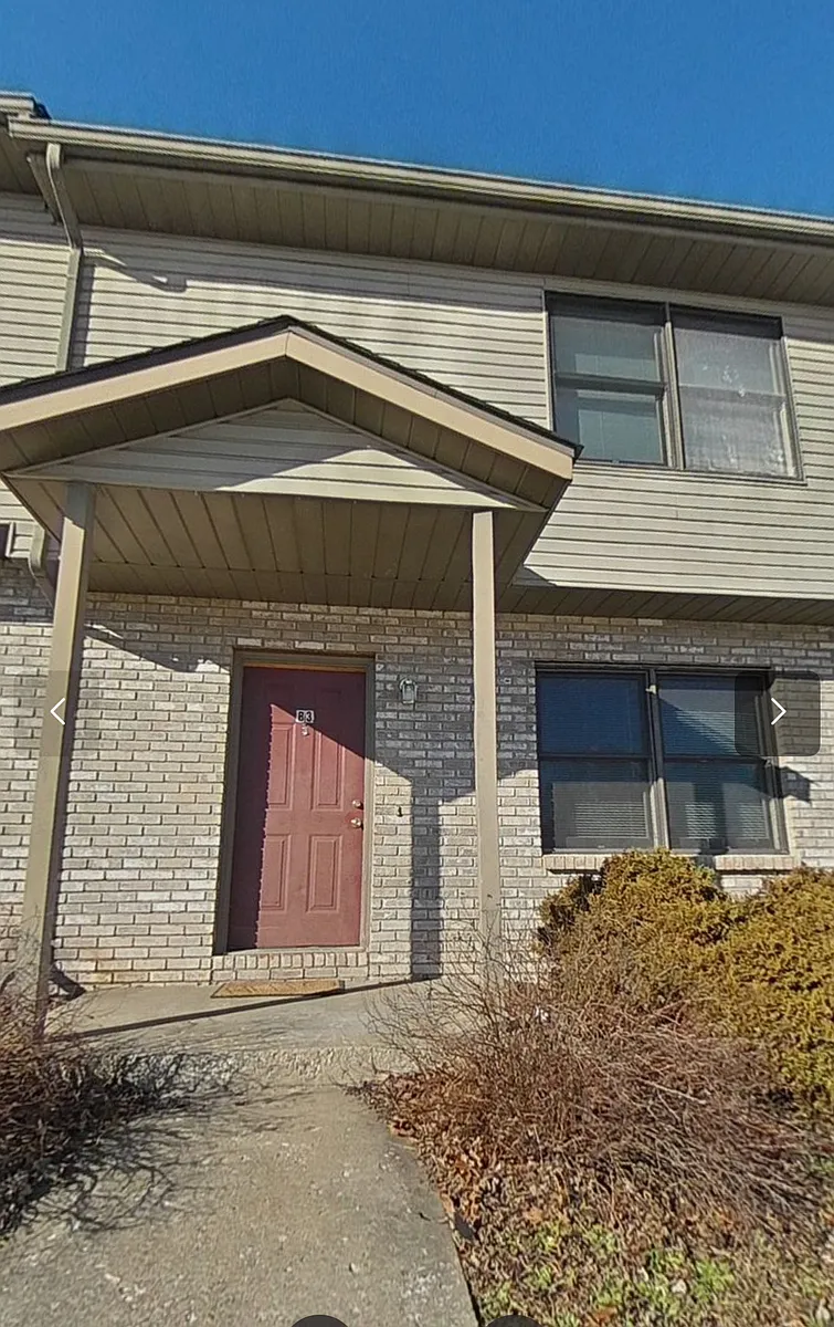 Photo 2 of 12 - 1383 W Allen St #B3 - Bloomington, IN Building Photo - 1383 W Allen St #B3