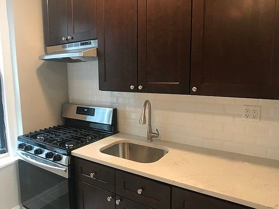 5th image of 2598 36th St APT 4J