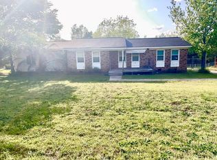 128 Moore St, Abbeville, SC 29620