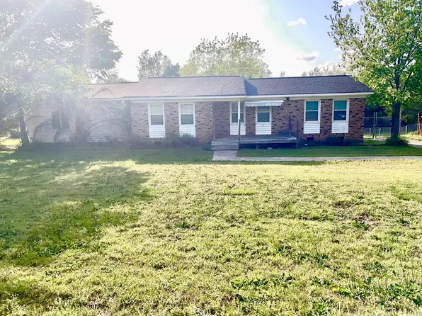 128 Moore St, Abbeville, SC 29620