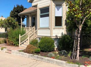 604 Spruce Ave, Pacific Grove, CA 93950