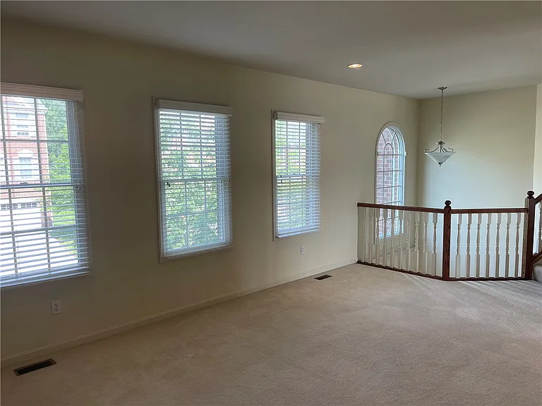 334 Marshall Heights Dr — Photo 6
