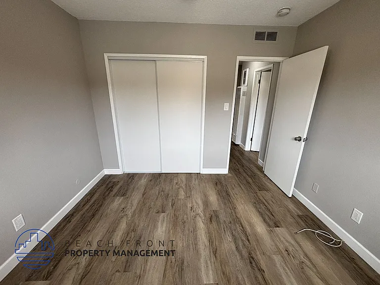 13627-13737 1/2 Lemoli Ave — Photo 13