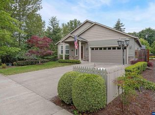 812 N Pointe Dr NW, Albany, OR 97321