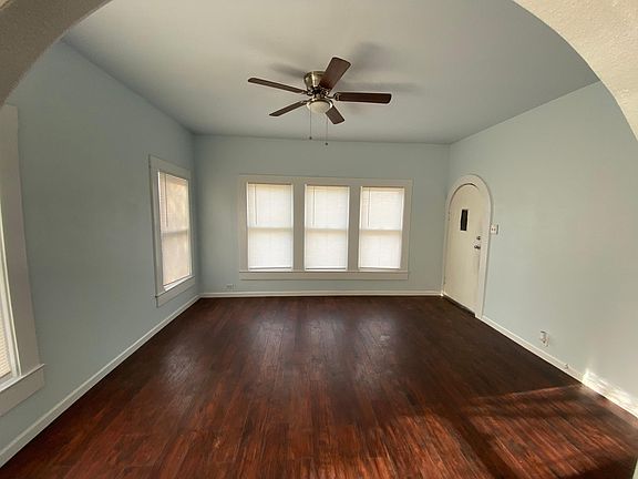 2nd image of 110 Felisa St