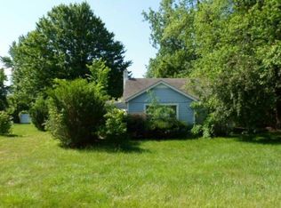 35755 Beverly Rd, Romulus, MI 48174