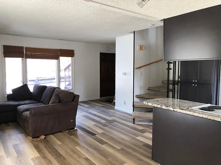 2370 Folsom St #C — Photo 6