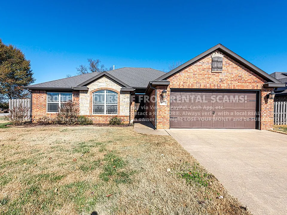 3705 W Amour Dr