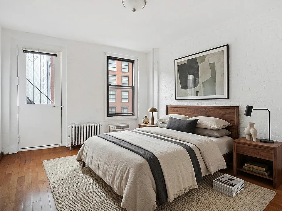 377 Broome St #13