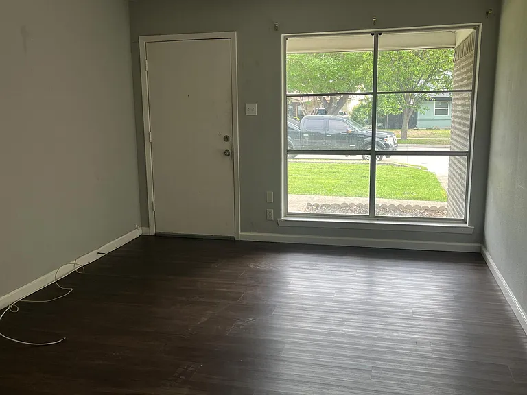 1013 Osceola Trl — Photo 9
