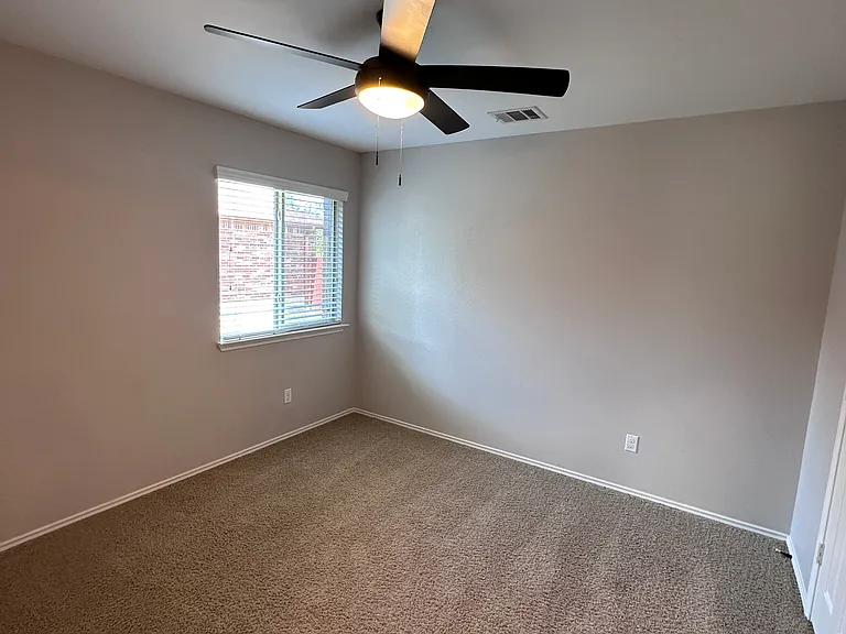 6902 Golden Oak Ln — Photo 21