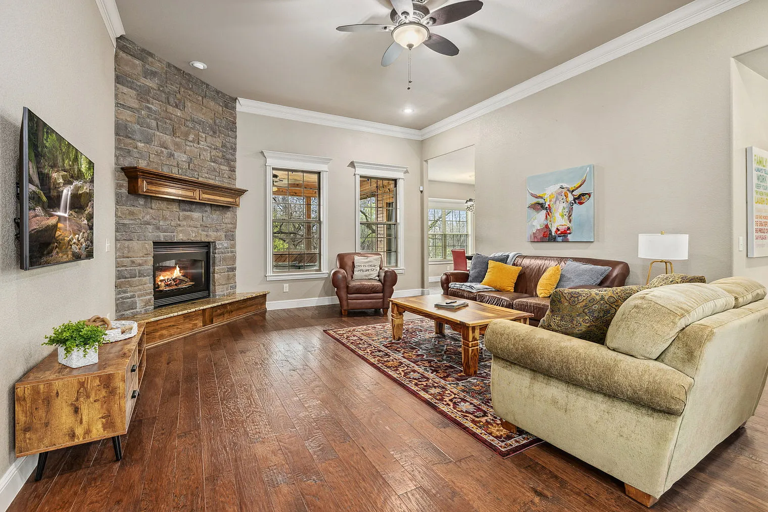 5 bed, 4.0 bath, 4585 sqft, $6,789 — Photo 1