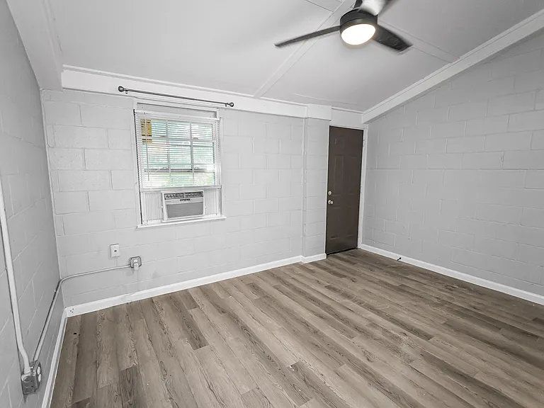 1315 Alliance St #2 — Photo 10