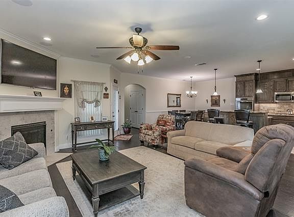 5th image of 5005 Giverny Ln