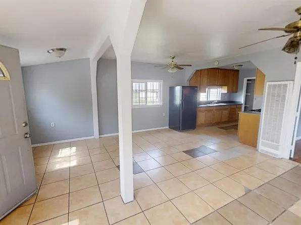 41 E Kearney Blvd, Fresno, CA 93706