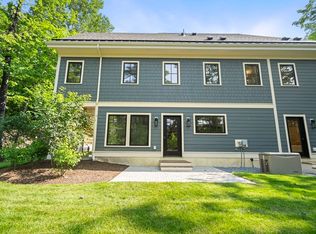 145 Warren St #4, Newton Center, MA 02459