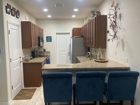 5th image of 3964 Poinciana Lane