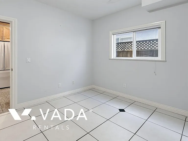 8490 Hudson St — Photo 6