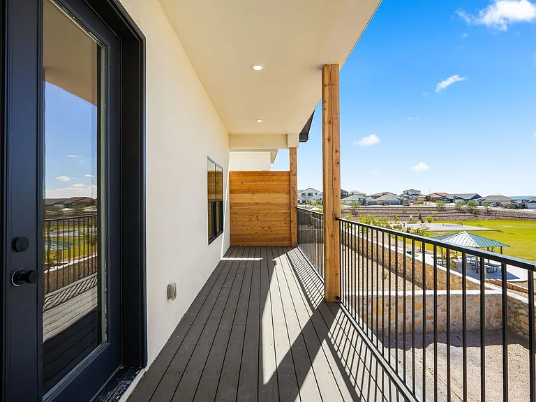 4025 Boardwalk Rd — Photo 34
