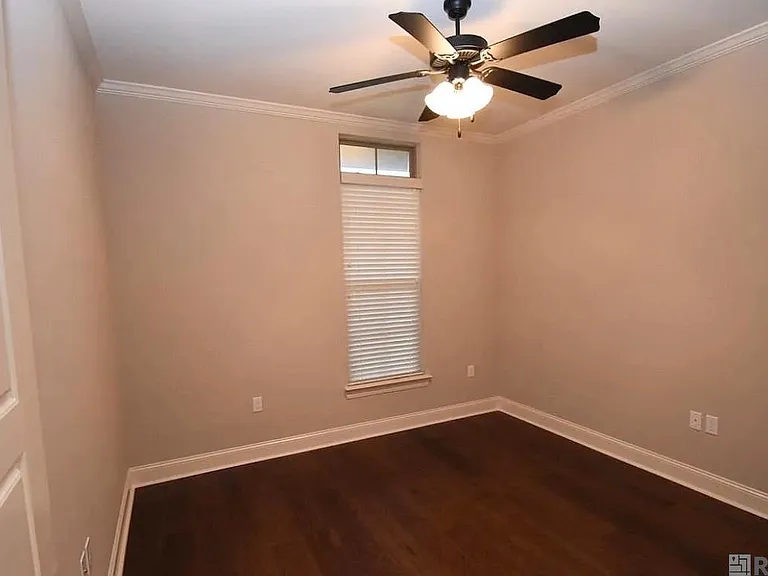 14142 Watercrest Ln — Photo 16