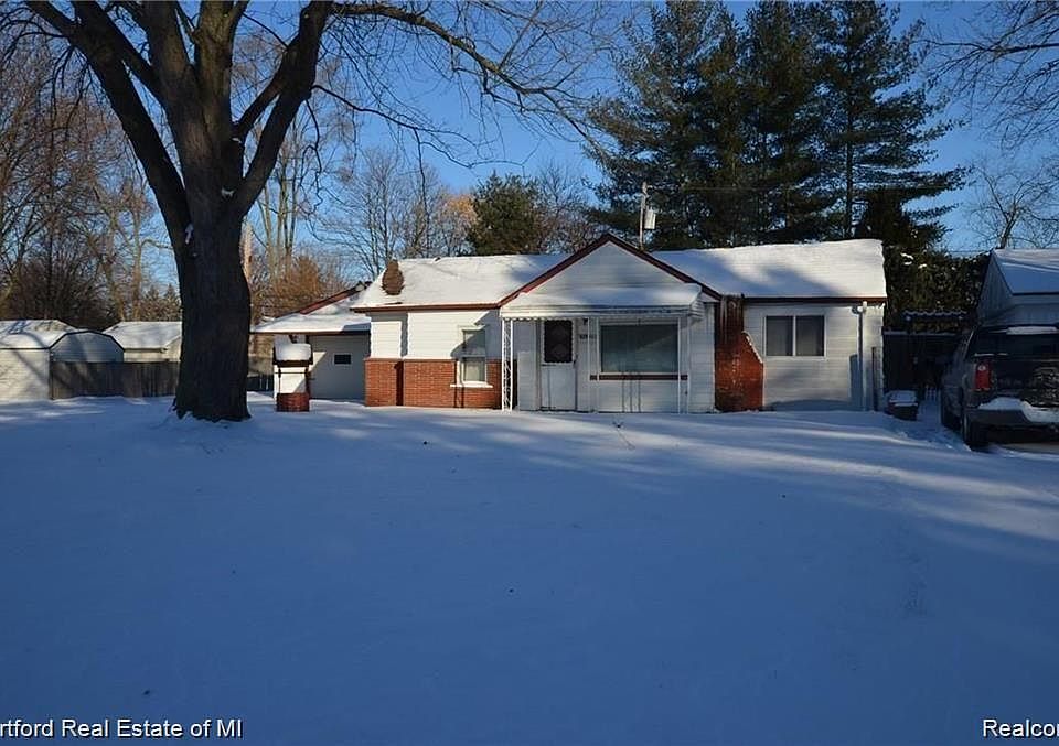 1st image of 21554 Colwell St