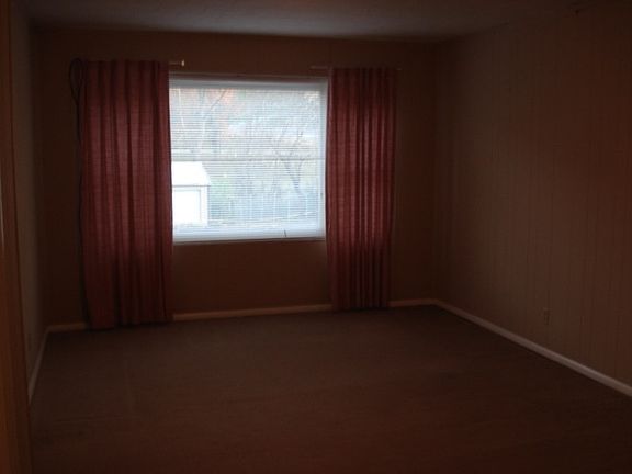 3rd image of 2577 Volunteer Pkwy #2