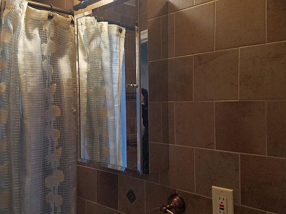 3rd image of 1 Jefferson Ave APT D3
