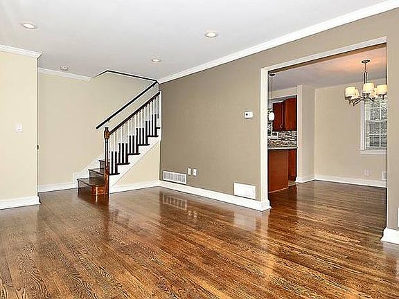 5th image of 304 N Granada St
