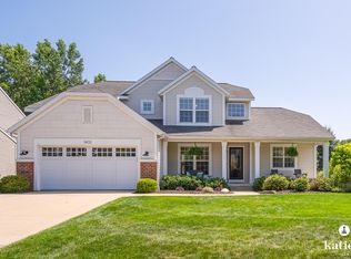 3432 Mason Ridge Dr NE, Grand Rapids, MI 49525