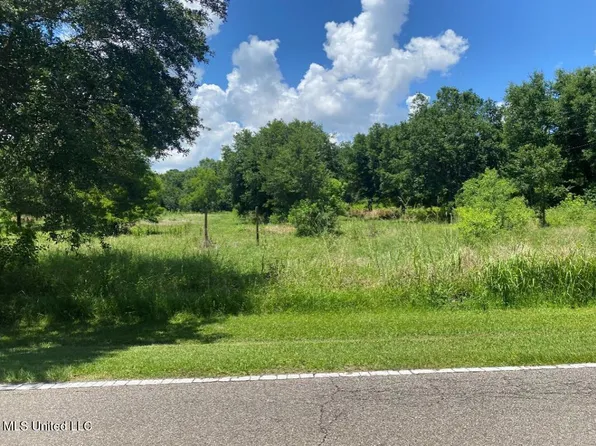 4236 Brodie Rd, Diberville, MS 39540