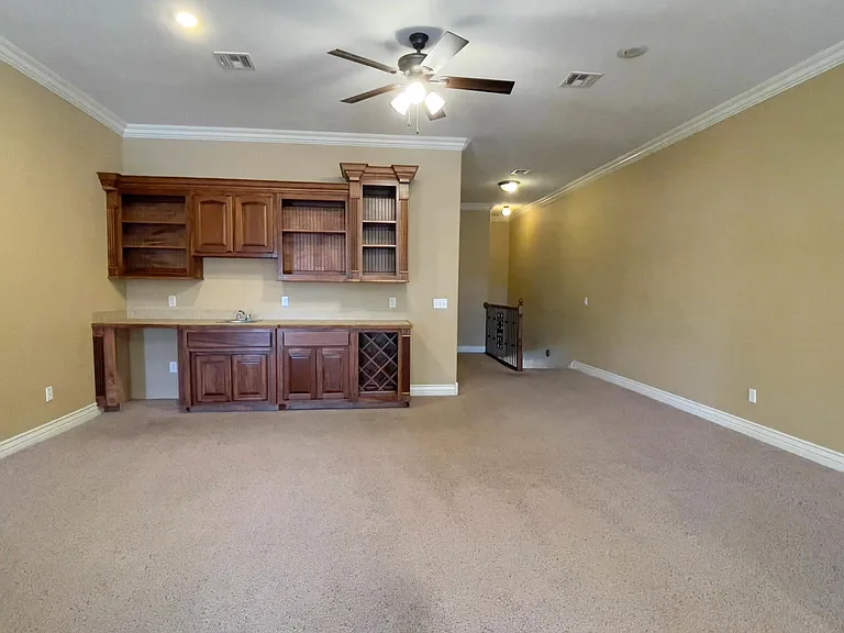215 N Wright St — Photo 19