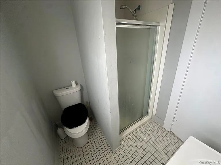 11 Post Ave #2 — Photo 7