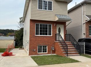 340 Hanover Ave, Staten Island, NY 10304
