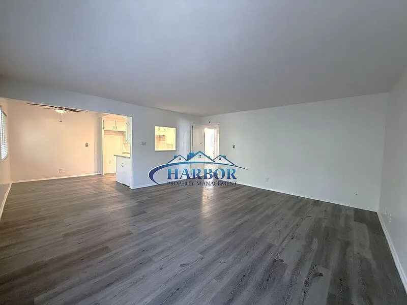 2 bed, 1.0 bath, $2,550 — Photo 3