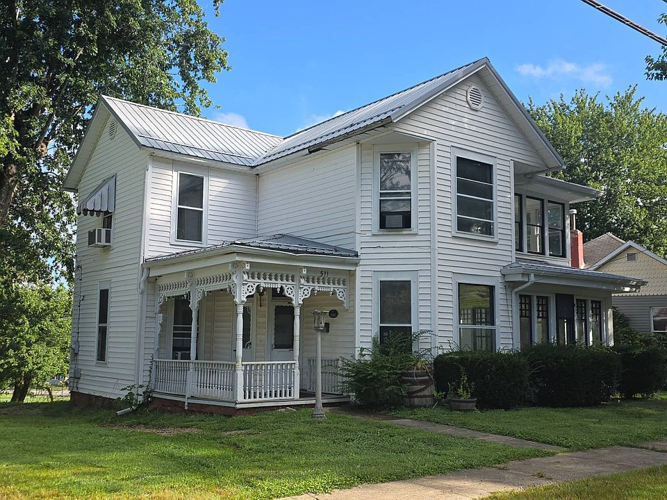 1st image of 511 E Main St