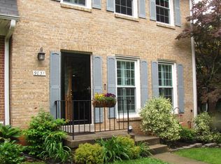 9031 Blarney Stone Dr, Springfield, VA 22152