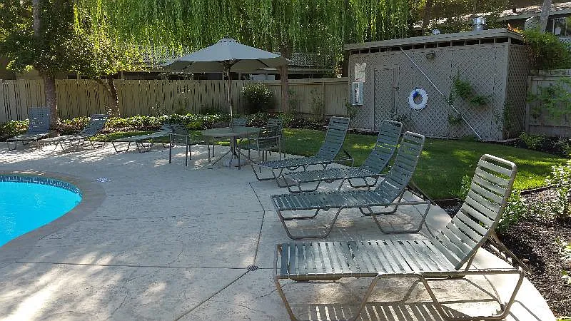 Sycamore Green Apartments — Photo 2