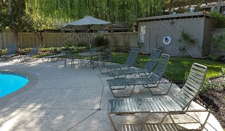 Sycamore Green Apartments — Photo 2