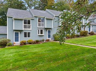 8 Acadia Kimball Rd, Amesbury, MA 01913