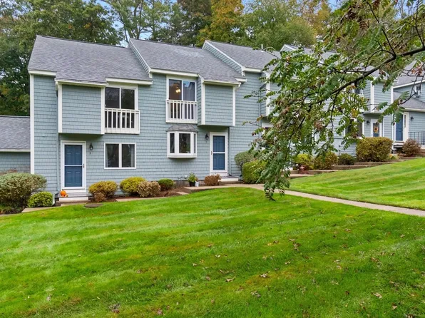 8 Acadia Kimball Rd, Amesbury, MA 01913